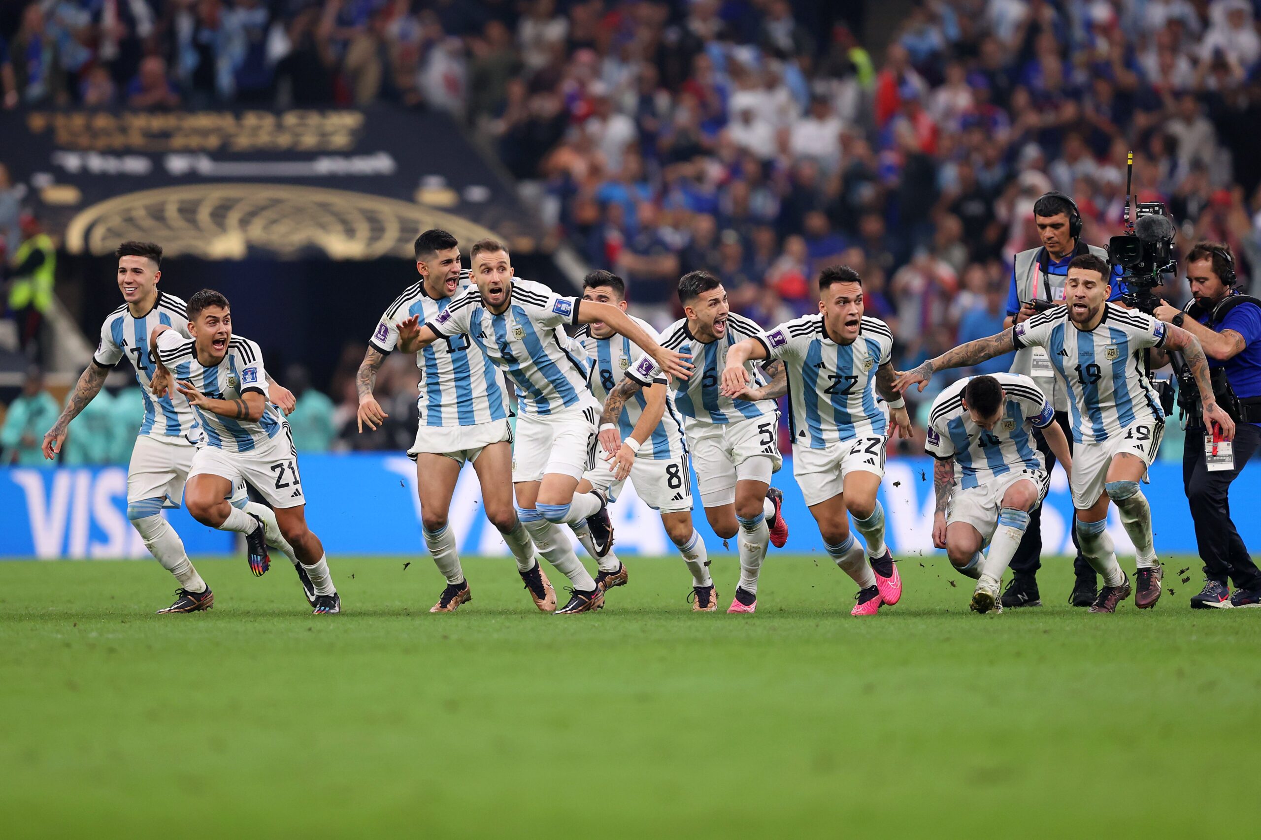 PHOTO NEWS: Argentina claim World Cup victory 6 20221218 202108 scaled