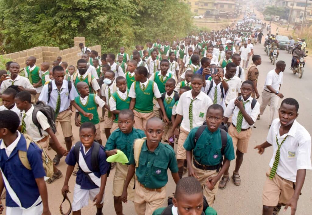 BBHS 100 years anniversary: Obasanjo shakes Abeokuta metropolis with 18km walk 2 BBHS